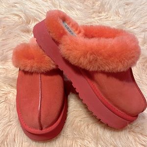 Womens Platform Ugg Slippers Size 8
